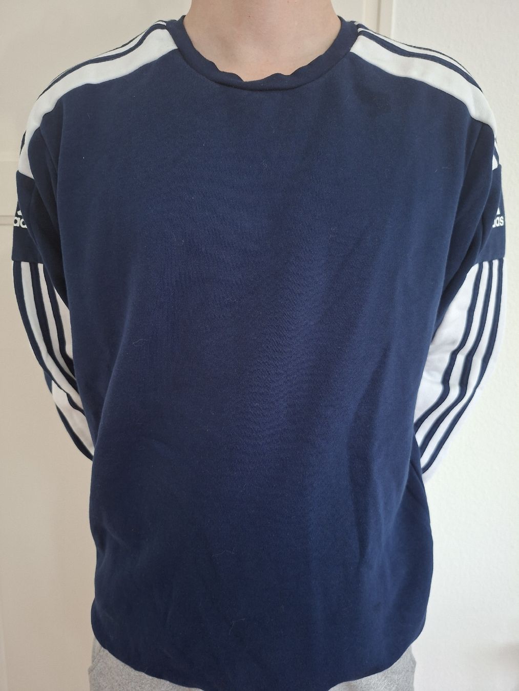 Adidas Pulls & Sweat-shirts: Pull Adidas vintage bleu marine - Taille L - – D'occasion à Renens VD par ser_j2fn 1